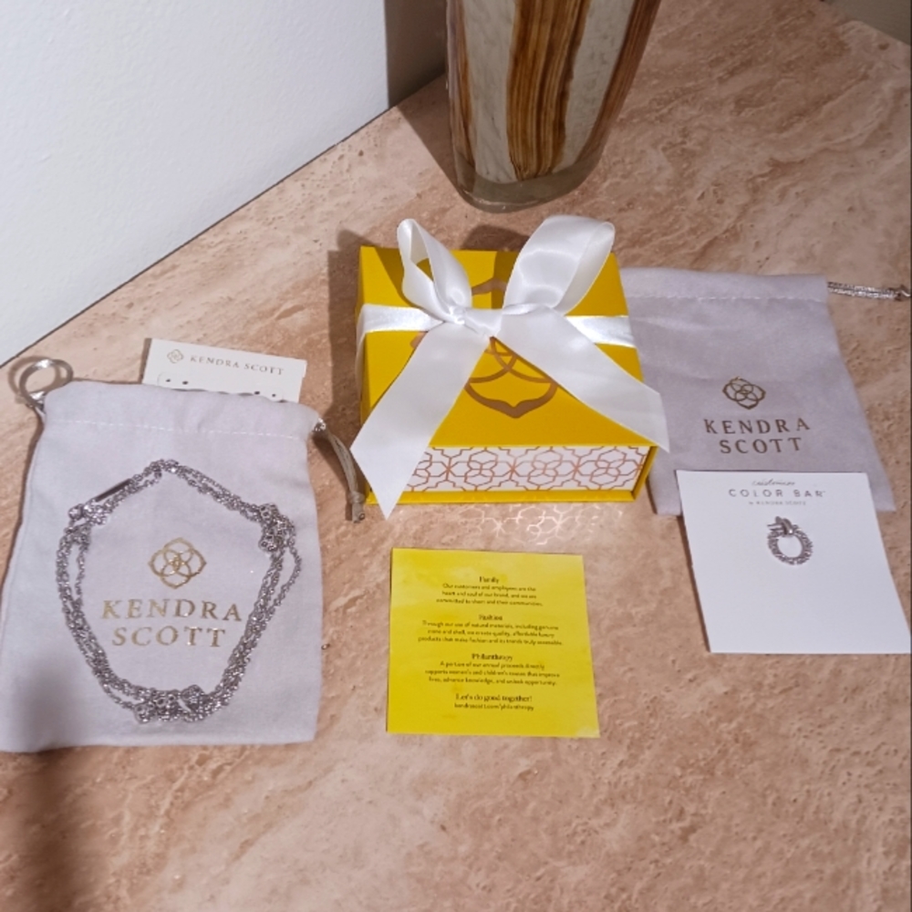 Kendra Scott Silver Pavé Medallion 36" Station Necklace and Charm New with Bag
